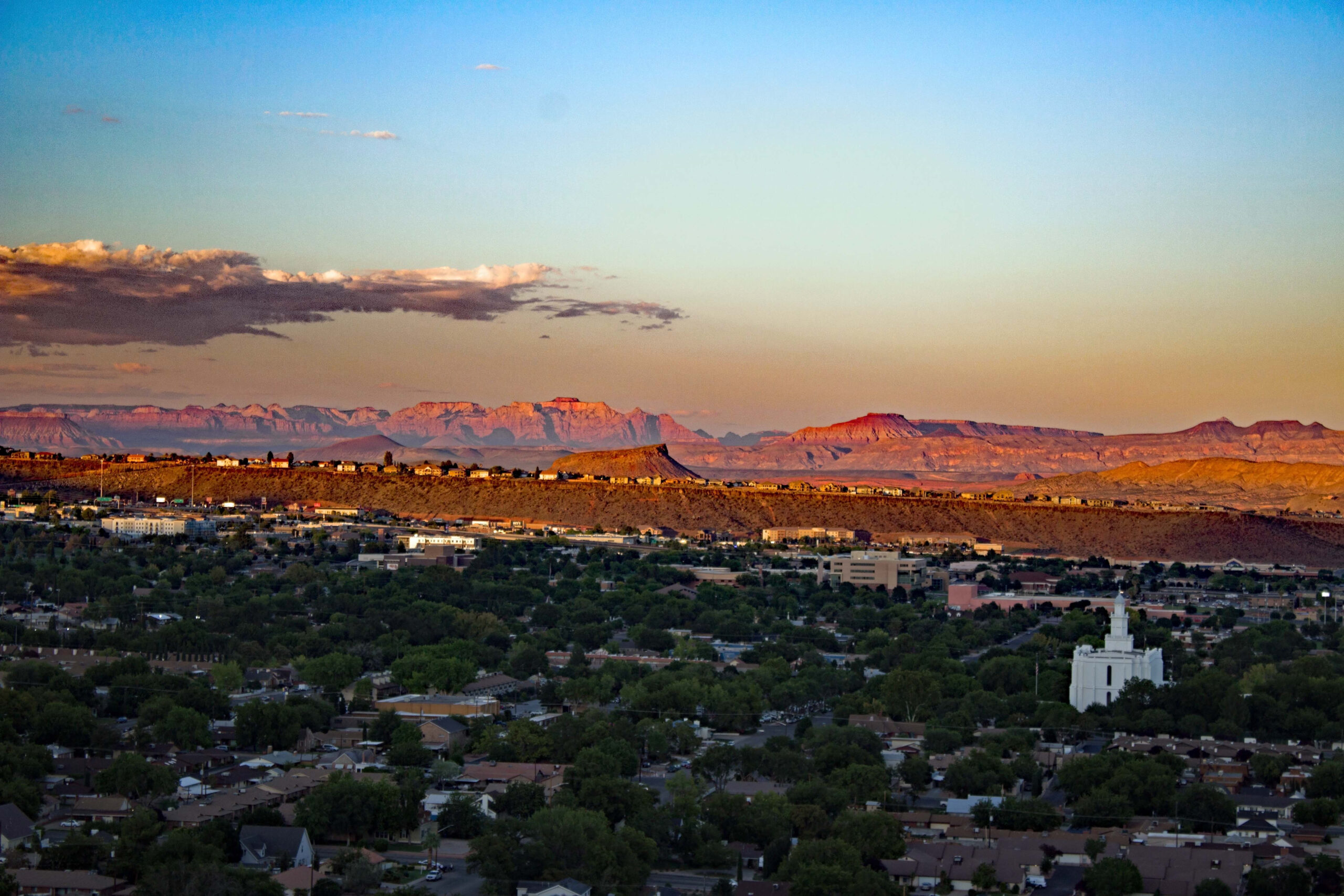 Sunset,Overlook,At,Saint,George,/,Utah